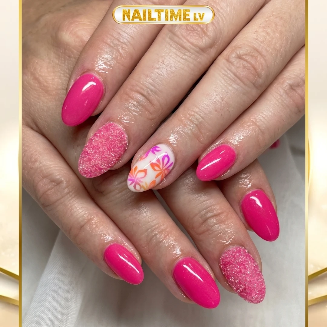 Nail colours